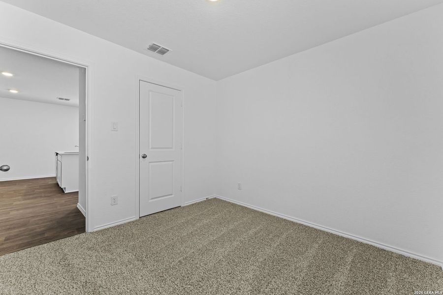 Spacious, unfurnished interior of a new home in Preserve at Medina, Von Ormy (Image 19).