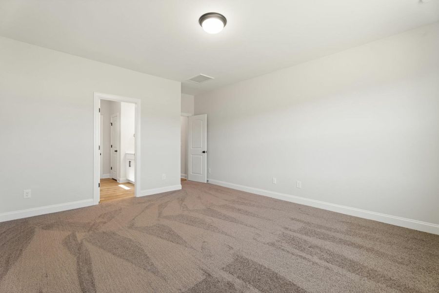 Spacious, unfurnished interior of a new home in Hopewell Garden, Winston-Salem (Image 28).
