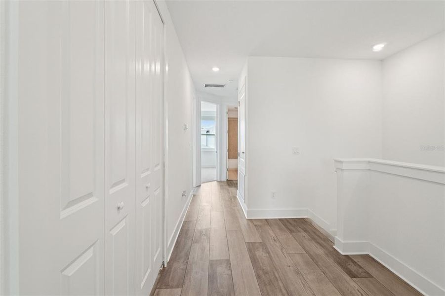 Spacious, unfurnished interior of a new home in Lagoon Residences at Epperson, Wesley Chapel (Image 31). Spacious, unfurnished interior of a new home in Lagoon Residences at Epperson, Wesley Chapel (Image 31).