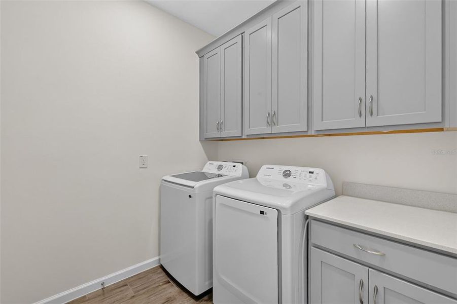 Furnished interior view inside a new home in , Mount Dora (Image 5).