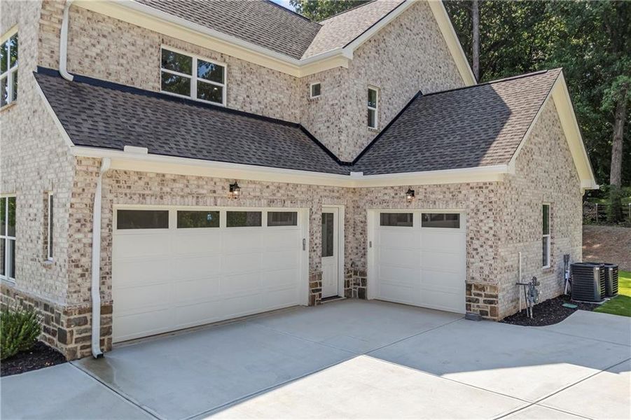 Exterior details and patio area of a home in , Marietta (Image 3).