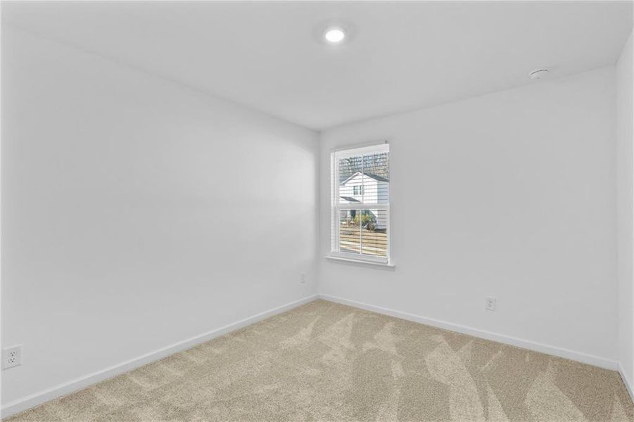 Spacious, unfurnished interior of a new home in Avery Ridge, Gainesville (Image 23).
