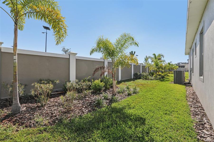 Exterior details and patio area of a home in Eagles Cove at Mirada, San Antonio (Image 3).