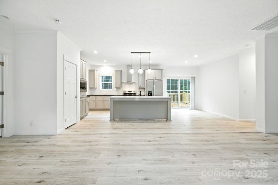 Image 44 of a home in .