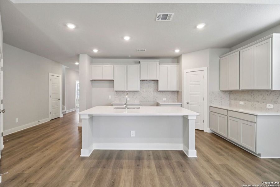 Furnished interior view inside a new home in Thomas Pond, San Antonio (Image 12). Furnished interior view inside a new home in Thomas Pond, San Antonio (Image 12).