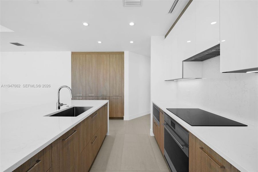 Furnished interior view inside a new home in , Fort Lauderdale (Image 8).