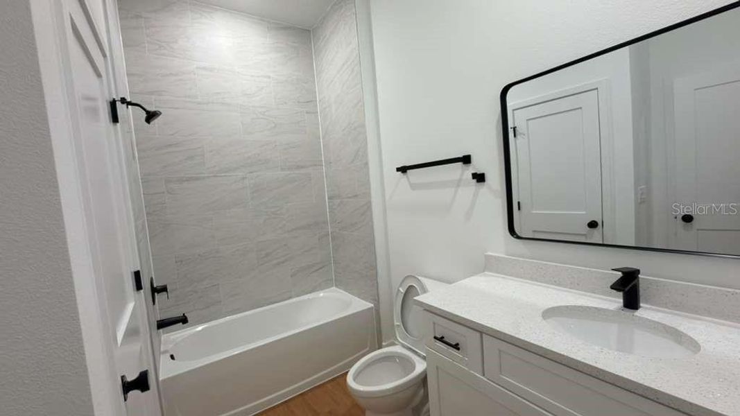 Furnished interior view inside a new home in , Citrus Springs (Image 40).