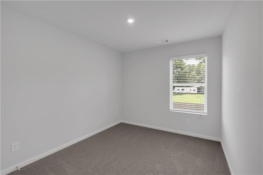 Spacious, unfurnished interior of a new home in Village Green, Adairsville (Image 15).