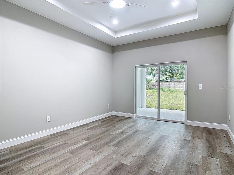 Spacious, unfurnished interior of a new home in , Deland (Image 23).