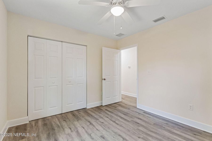 Spacious, unfurnished interior of a new home in , Jacksonville (Image 24).