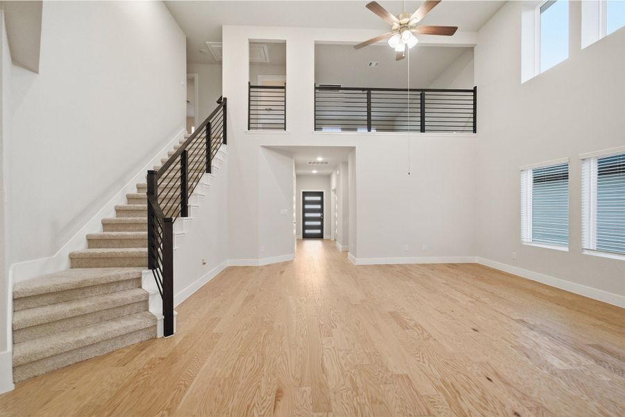 Spacious, unfurnished interior of a new home in Hunters Glen, Jarrell (Image 45).