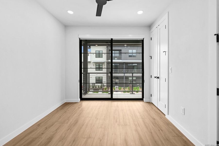 Spacious, unfurnished interior of a new home in , New Braunfels (Image 20).
