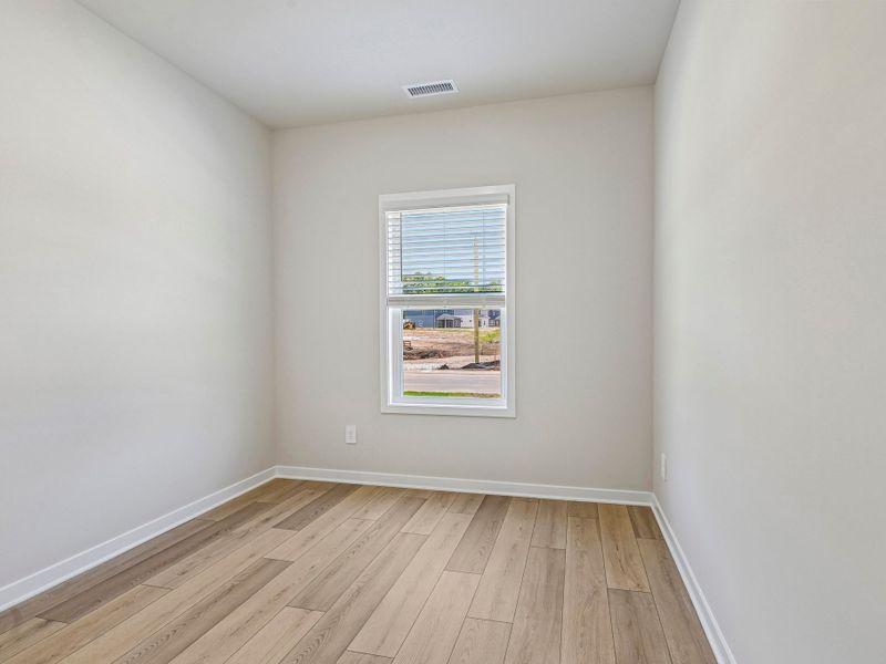 Spacious, unfurnished interior of a new home in Avalon Place - Signature Series, Durham (Image 13). Spacious, unfurnished interior of a new home in Avalon Place - Signature Series, Durham (Image 13).