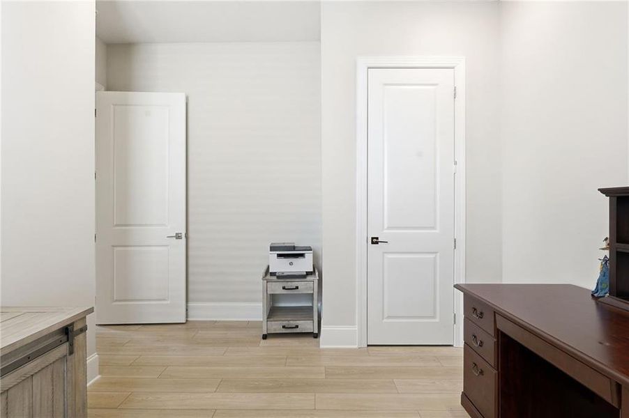 Furnished interior view inside a new home in The Reserve at Bells Ferry, Kennesaw (Image 14). Furnished interior view inside a new home in The Reserve at Bells Ferry, Kennesaw (Image 14).