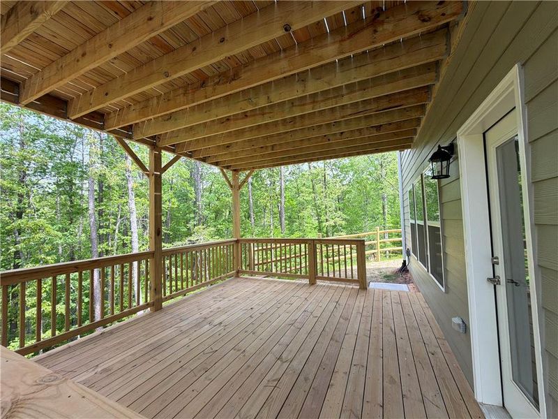 Exterior details and patio area of a home in Tuscany Hills, Douglasville (Image 3).