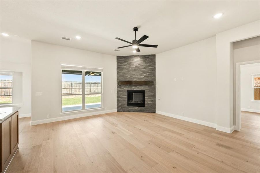 Spacious, unfurnished interior of a new home in Mockingbird Heights Classic 60, Midlothian (Image 11). Spacious, unfurnished interior of a new home in Mockingbird Heights Classic 60, Midlothian (Image 11).