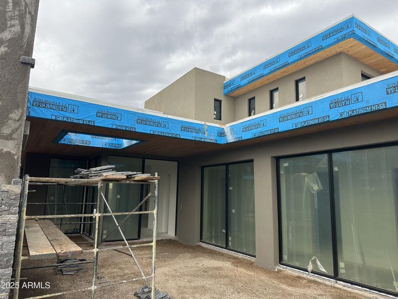 Welcome Home (10.10) Welcome Home (10.10)