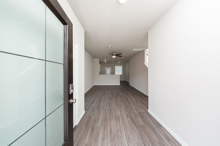Spacious, unfurnished interior of a new home in Ridgeland Hills, Willis (Image 8). Spacious, unfurnished interior of a new home in Ridgeland Hills, Willis (Image 8).