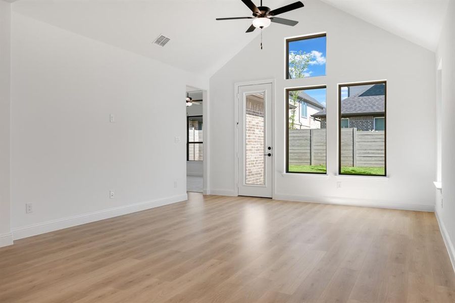 1525 Ginger Lane 1525 Ginger Lane