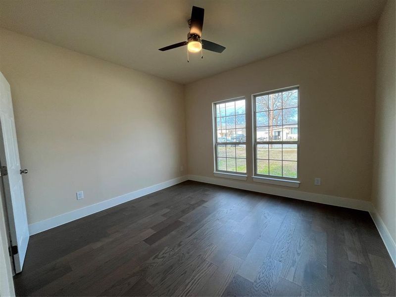 Spacious, unfurnished interior of a new home in , Greenville (Image 15).