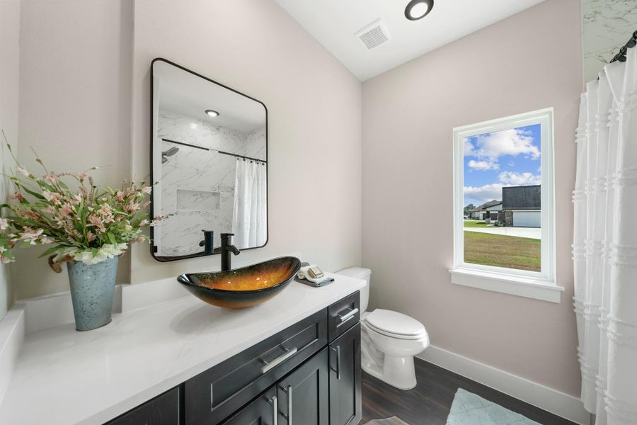 Furnished interior view inside a new home in , Angleton (Image 11).