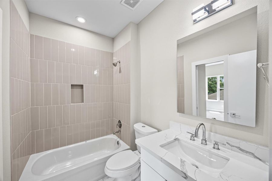 Image 18 of a home in . Image 18 of a home in .