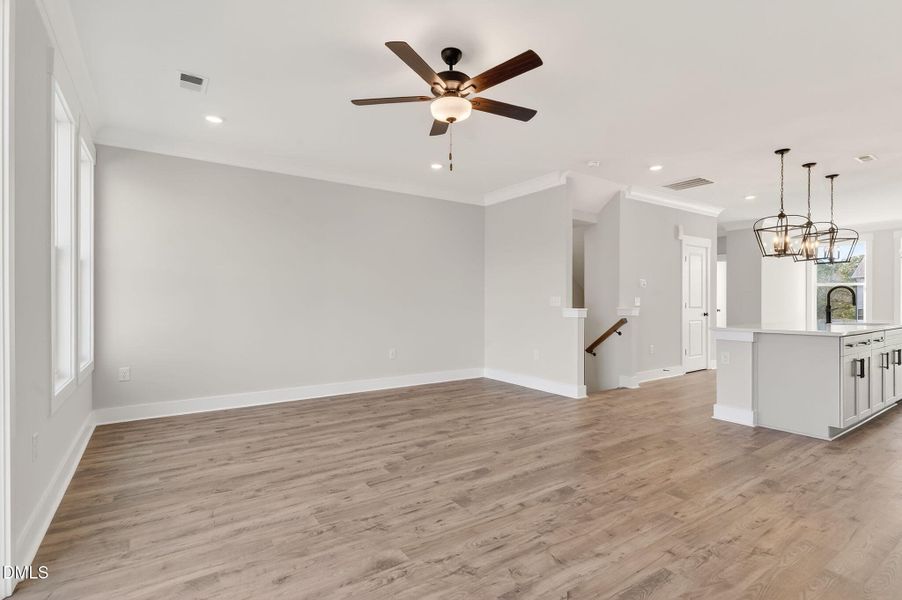 20-web-or-mls-DSC03398 20-web-or-mls-DSC03398