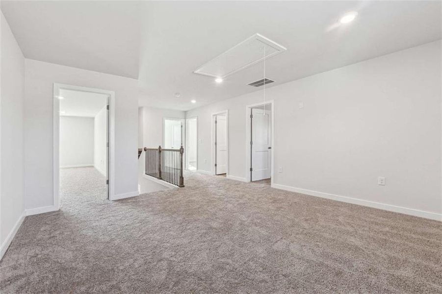 Spacious, unfurnished interior of a new home in Southern Hills, McDonough (Image 20).