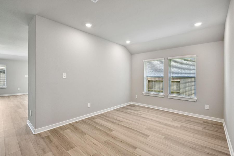 Photo is not of the actual home but is an inspirational photo of builder’s model home and may depict options, furnishings, and/or decorator features that are not included.