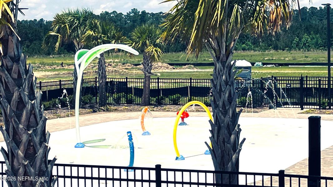 Community amenities in The Arbors, Jacksonville (Image 18).