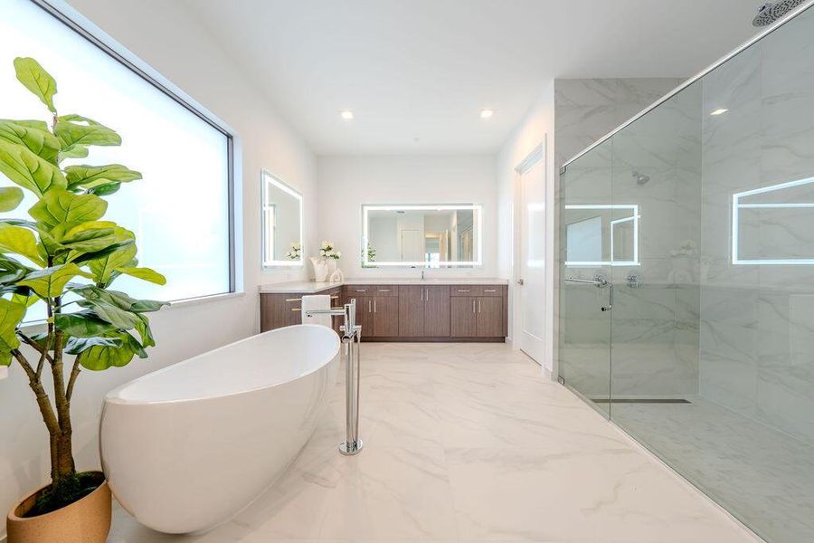 Primary En-suite Primary En-suite