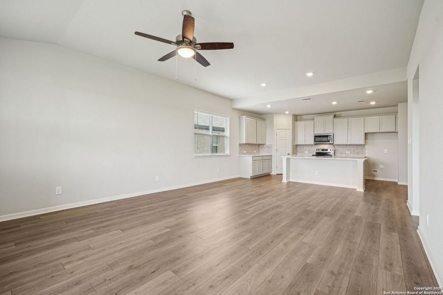 Spacious, unfurnished interior of a new home in Sagebrooke - Premier Series, San Antonio (Image 18). Spacious, unfurnished interior of a new home in Sagebrooke - Premier Series, San Antonio (Image 18).
