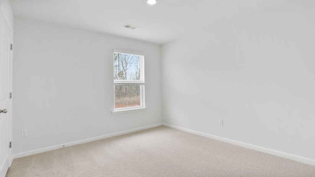 Spacious, unfurnished interior of a new home in Lakestone, Woodruff (Image 22).