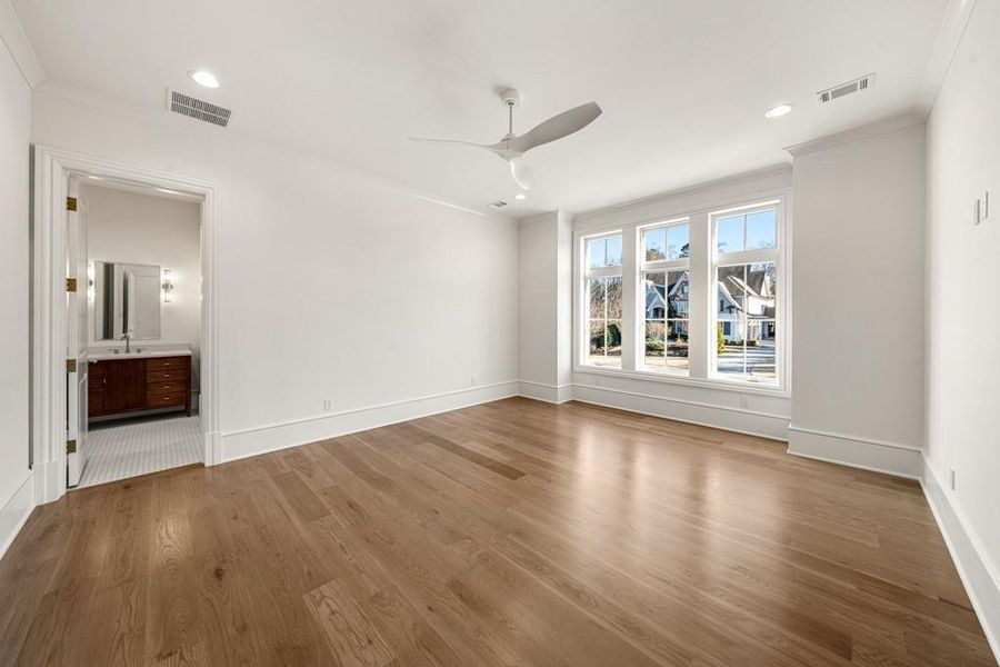 Spacious, unfurnished interior of a new home in , Milton (Image 87).