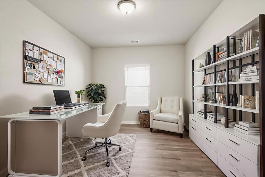 Furnished interior view inside a new home in Westridge Cove, Conroe (Image 15). Furnished interior view inside a new home in Westridge Cove, Conroe (Image 15).