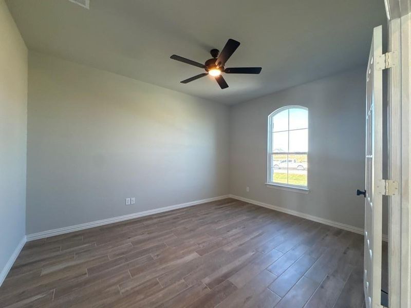 Spacious, unfurnished interior of a new home in Fairview Meadows, New Fairview (Image 14).