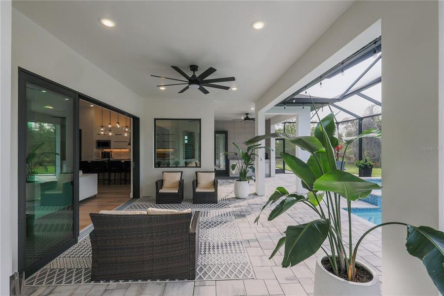 Exterior details and patio area of a home in , Port Charlotte (Image 25).