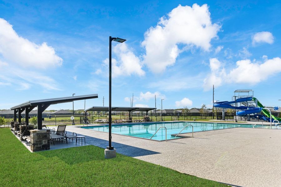 Community amenities in Caldwell Crossing, Iowa Colony (Image 22).