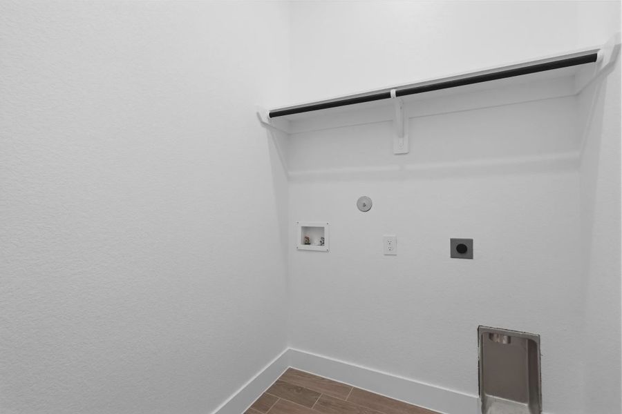 Spacious, unfurnished interior of a new home in Nolina, Georgetown (Image 9).