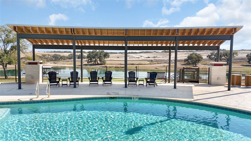 Community amenities in Lariat, Liberty Hill (Image 27).