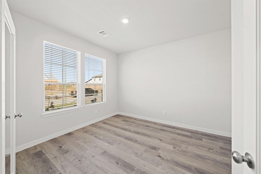 Spacious, unfurnished interior of a new home in Paloma at Sanford Farms, Waller (Image 19). Spacious, unfurnished interior of a new home in Paloma at Sanford Farms, Waller (Image 19).