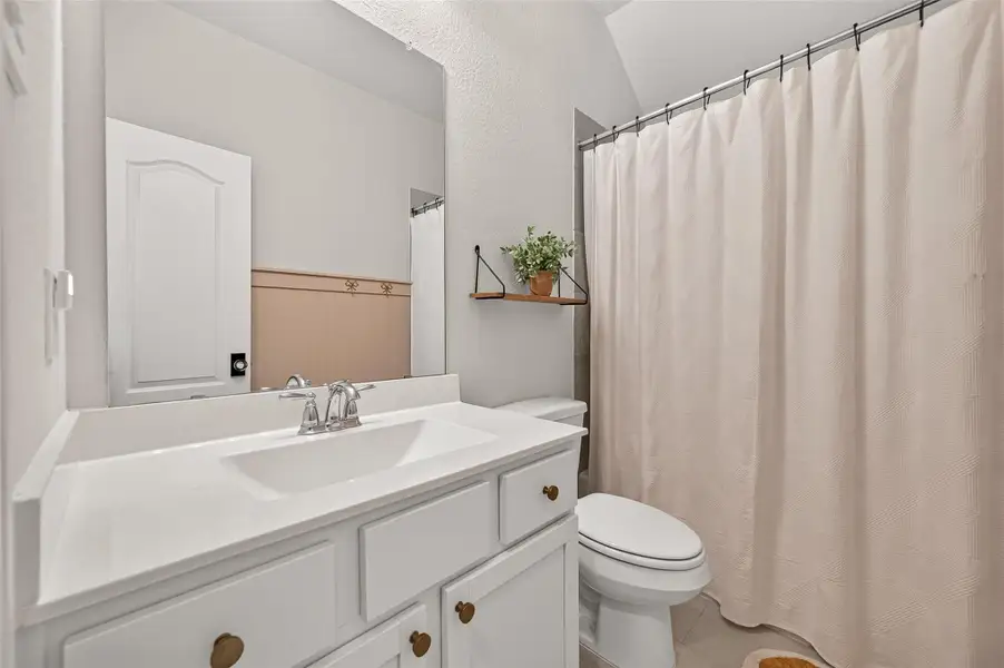 Bathroom #2 Upstairs