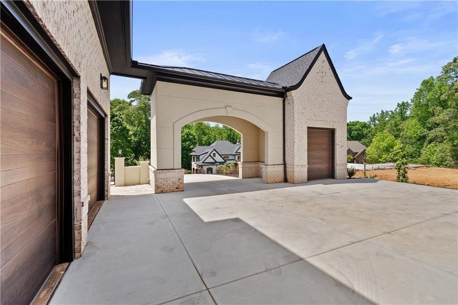 Exterior details and patio area of a home in , Alpharetta (Image 4).