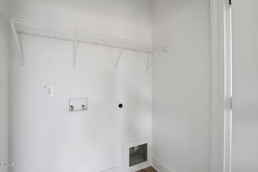 11 Halifax Ave-54 11 Halifax Ave-54