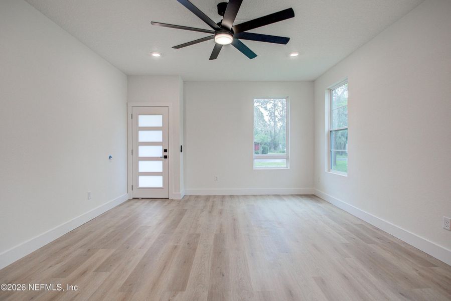 Spacious, unfurnished interior of a new home in , Jacksonville (Image 28). Spacious, unfurnished interior of a new home in , Jacksonville (Image 28).