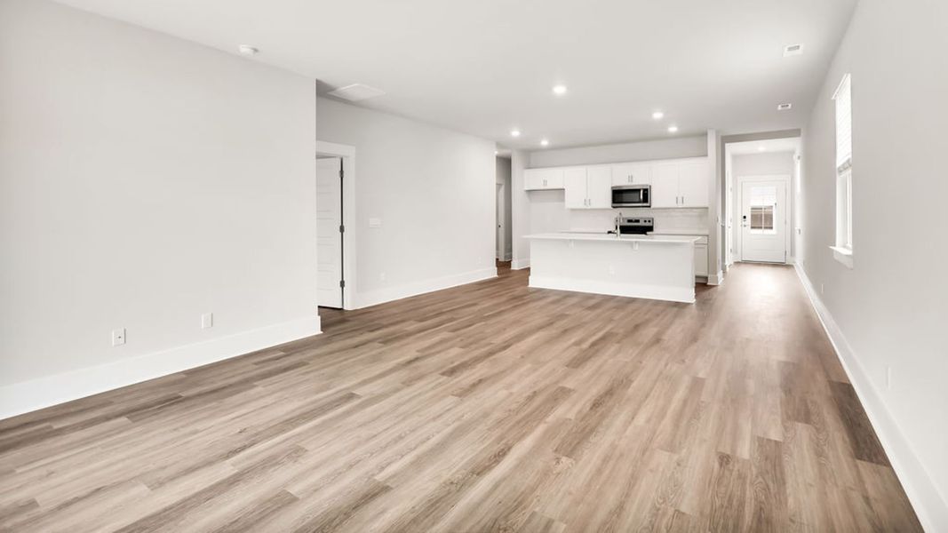 Spacious, unfurnished interior of a new home in Driftwood, Richlands (Image 18).