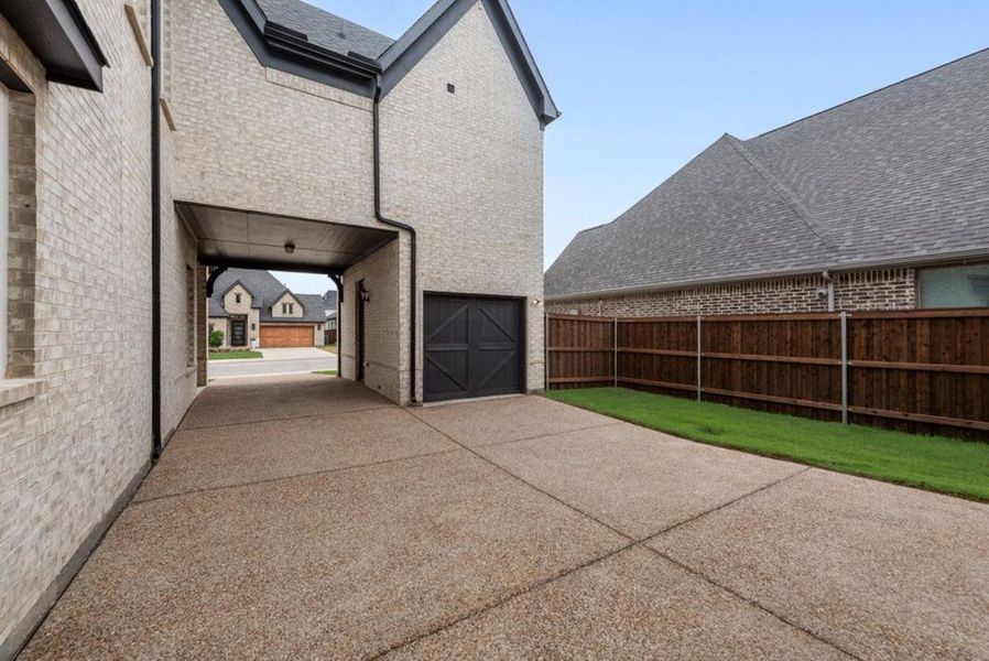 Exterior details and patio area of a home in Somercrest, Midlothian (Image 26). Exterior details and patio area of a home in Somercrest, Midlothian (Image 26).