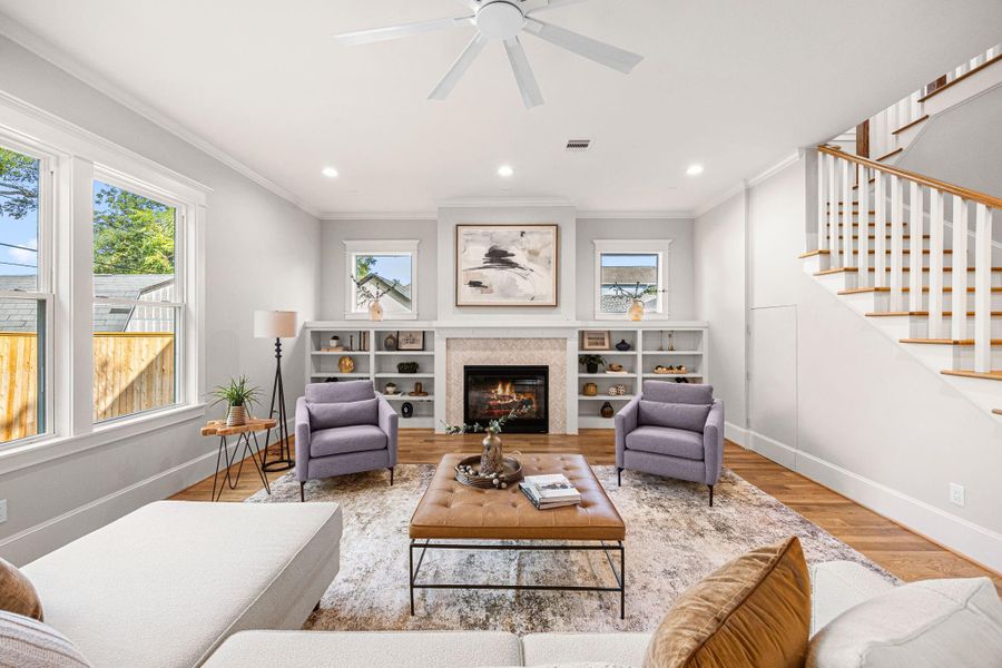 The room layout offers versatile furniture placement. The room layout offers versatile furniture placement.