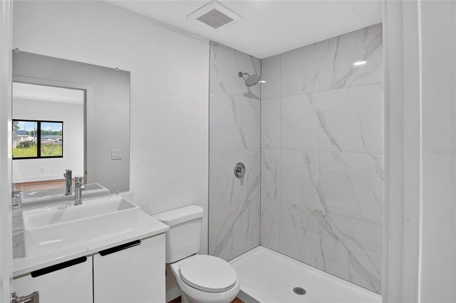 Furnished interior view inside a new home in , Ocala (Image 3).