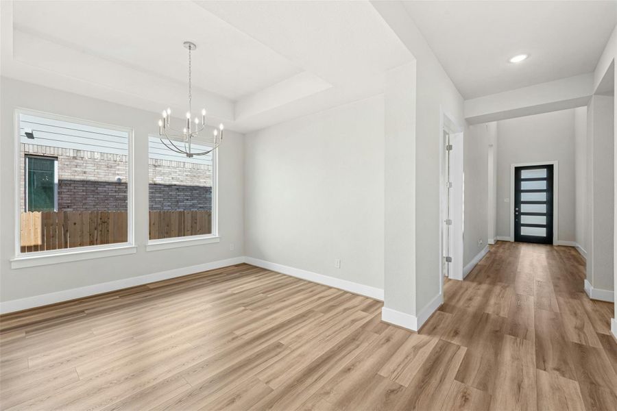 Spacious, unfurnished interior of a new home in Santa Rita Ranch, Liberty Hill (Image 27).